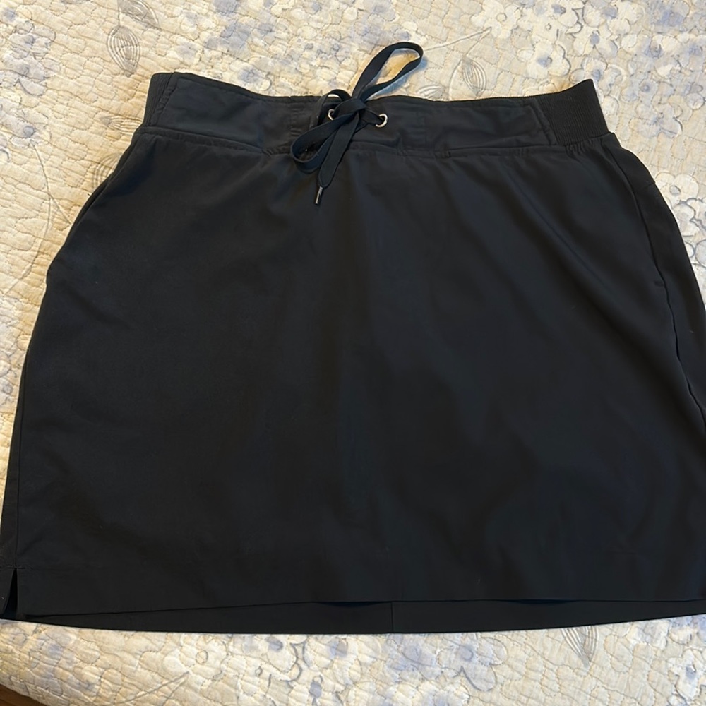 Sporty Black Skirt